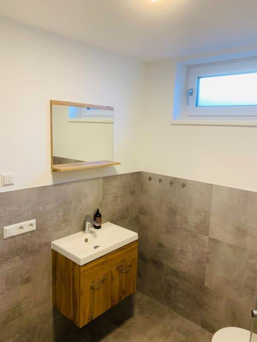 Moderne, Helle Ferienwohnung In Au Am Rhein מראה חיצוני תמונה